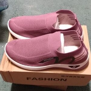 New Casual women's shoes massage bottom breathable lightweight mom shoes walking